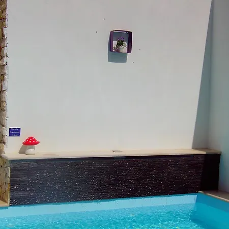 Vivenda Violeta Villa *